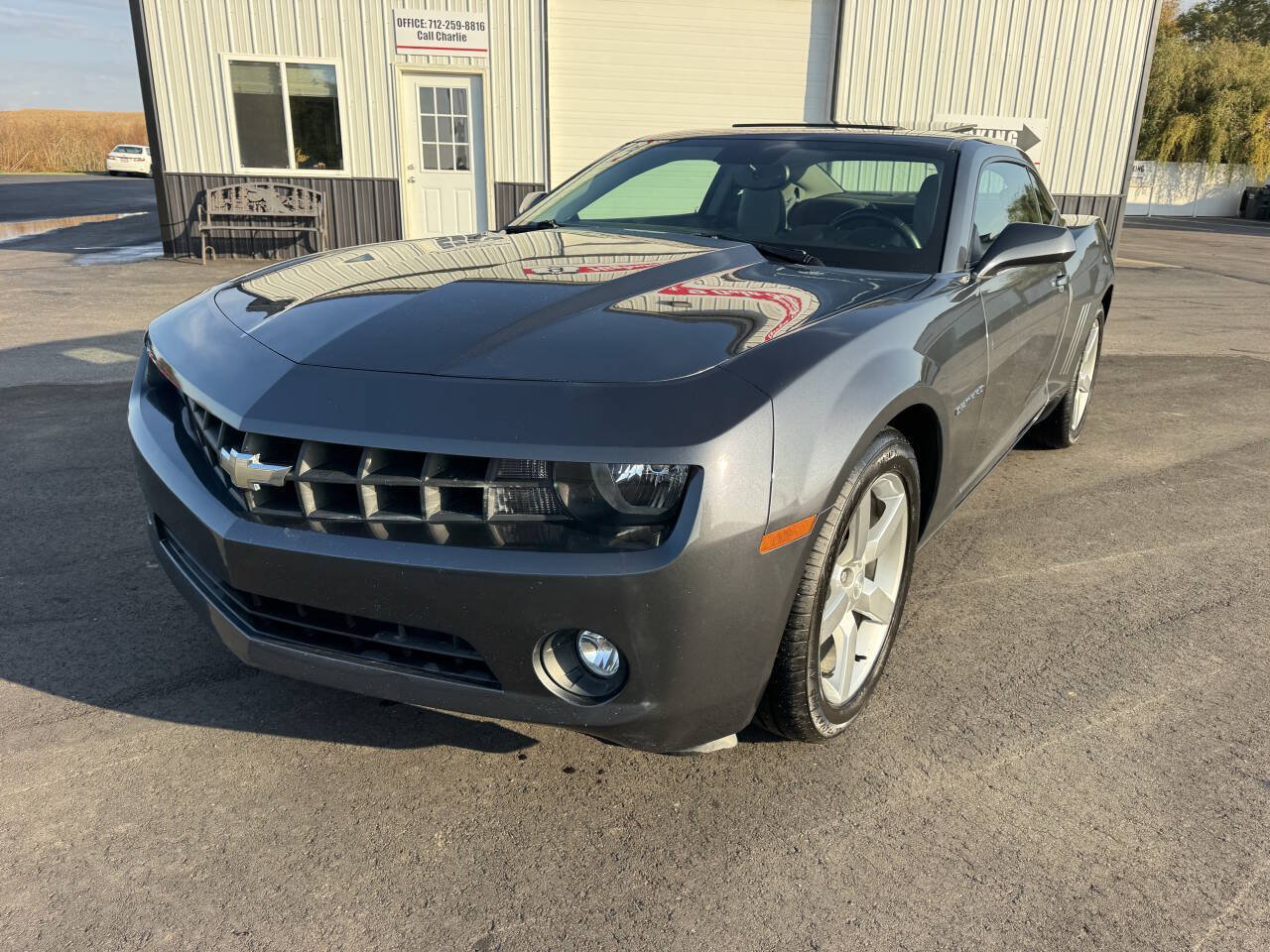 Used 2010 Chevrolet Camaro LT RWD image 9