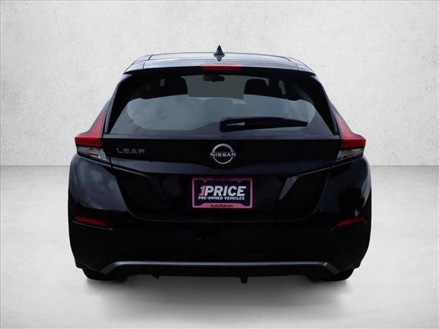 Used 2025 Nissan Leaf S FWD image 3
