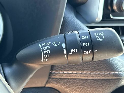 Used 2025 Toyota RAV4 XLE w/ Convenience Package AWD/4WD image 29