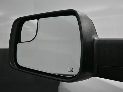 Used 2022 RAM 1500 Big Horn AWD/4WD image 4