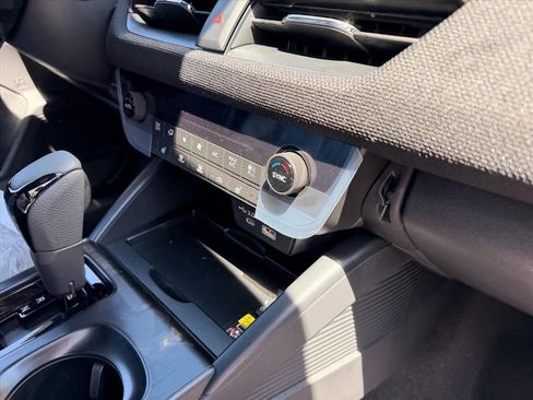 New 2026 Subaru Outback Limited AWD/4WD image 11