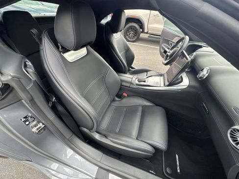 Used 2022 Mercedes-Benz SL 63 AMG 4MATIC w/ Driver Assistance Package image 26