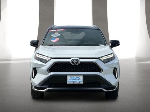 Used 2025 Toyota RAV4 XSE w/ Premium Package AWD/4WD image 9