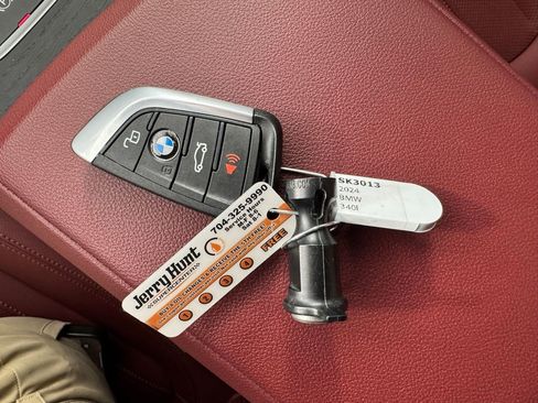 Used 2024 BMW M340i w/ Premium Package RWD image 3