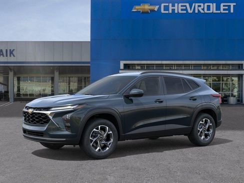 New 2026 Chevrolet Trax LT FWD image 2