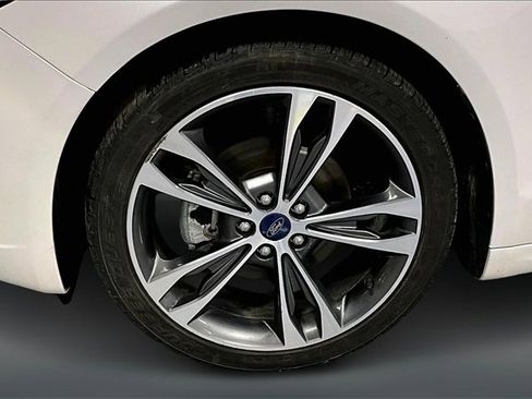 Used 2019 Ford Fusion Titanium image 31