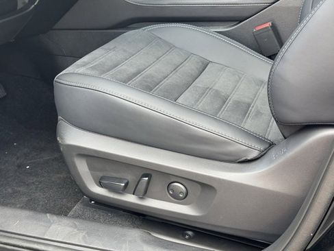 New 2025 Mitsubishi Outlander SE image 20