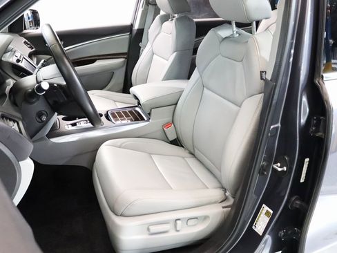 Used 2017 Acura MDX SH-AWD image 2