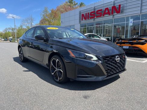 Used 2024 Nissan Altima 2.5 SR AWD/4WD image 1