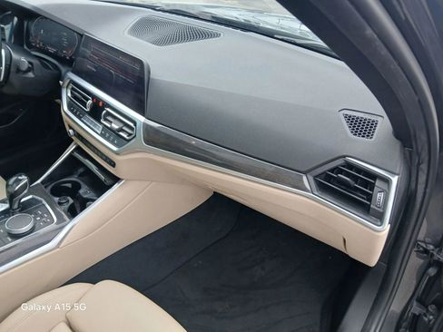 Used 2020 BMW 330i 330i Sedan 4D w/ Convenience Package image 18