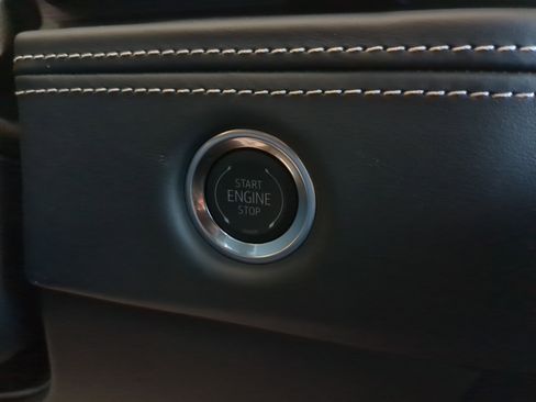 New 2025 Cadillac Escalade Sport Platinum w/ LPO, ONYX Package image 34