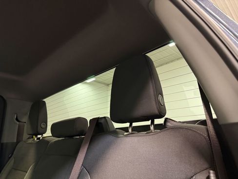 Used 2023 Chevrolet Silverado 1500 LT image 9