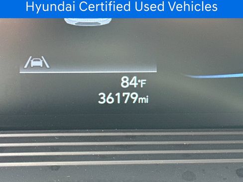 Certified 2023 Hyundai Venue SEL FWD image 20