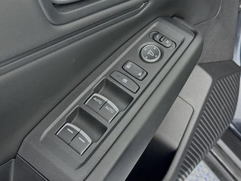 Certified 2023 Honda Accord EX image 17