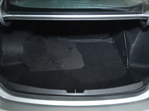 Used 2024 Chevrolet Malibu LT image 29