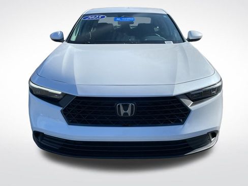 Certified 2025 Honda Accord LX image 9