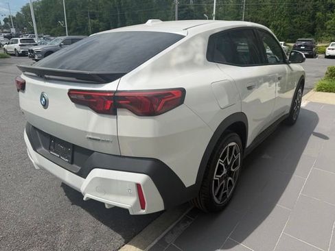 Used 2025 BMW X2 xDrive28i w/ Premium Package AWD/4WD image 7