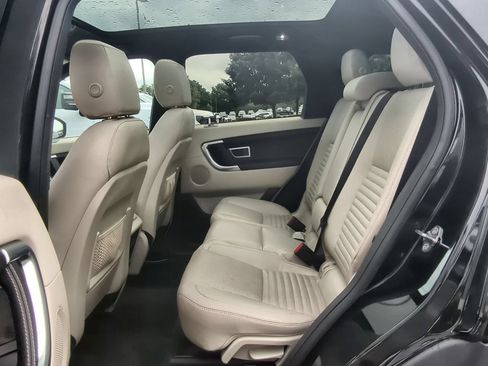 Used 2016 Land Rover Discovery Sport HSE Luxury AWD/4WD image 25
