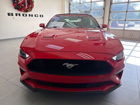 Used 2020 Ford Mustang Premium image 2
