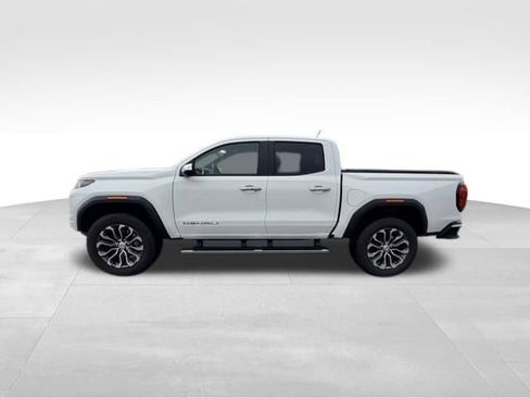 Used 2025 GMC Canyon Denali AWD/4WD image 3