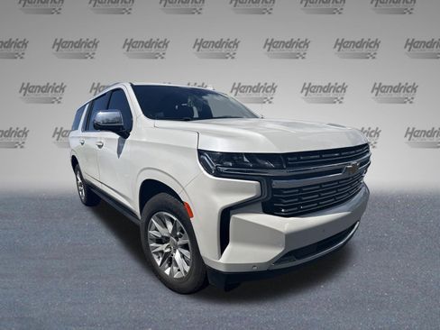Used 2024 Chevrolet Suburban Premier AWD/4WD image 2