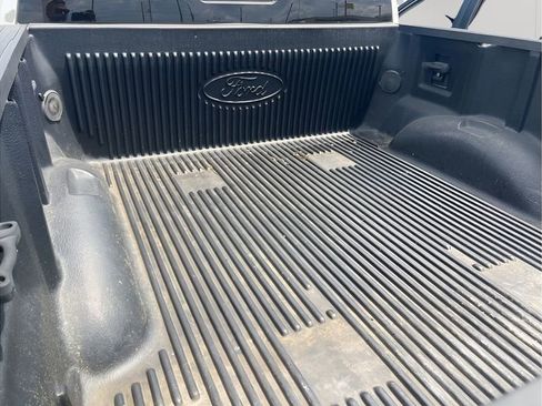 Used 2017 Ford F150 Lariat RWD image 8