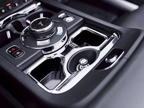 Used 2020 Rolls-Royce Dawn RWD image 74