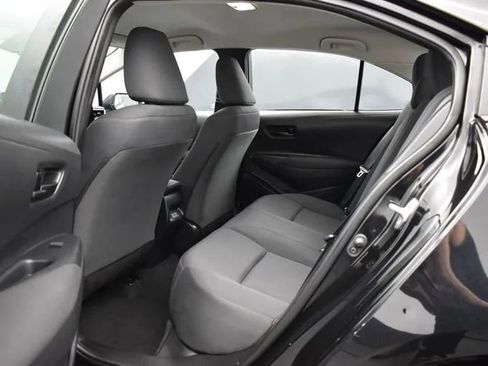 Used 2023 Toyota Corolla LE FWD image 15
