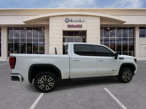 Certified 2025 GMC Sierra 1500 AT4 w/ Technology Package AWD/4WD image 15