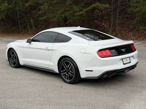 Used 2021 Ford Mustang Premium image 3