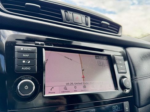 Used 2018 Nissan Rogue SL AWD/4WD image 21