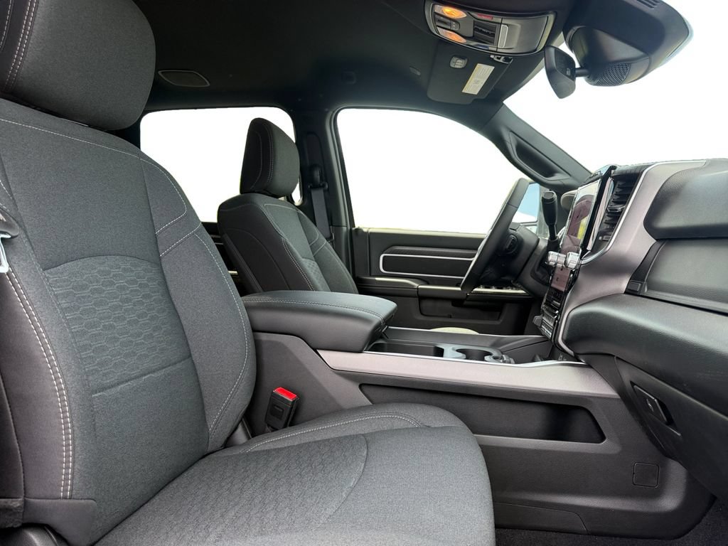 New 2026 RAM 2500 Big Horn AWD/4WD image 15