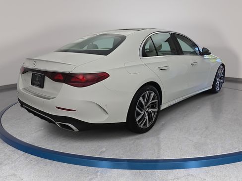 Certified 2026 Mercedes-Benz E 350 Sedan image 5