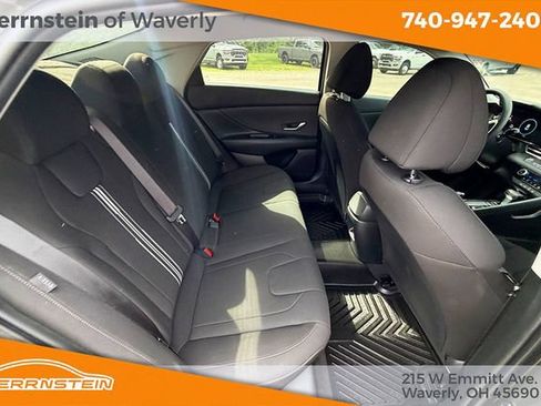 Used 2024 Hyundai Elantra SEL FWD image 20