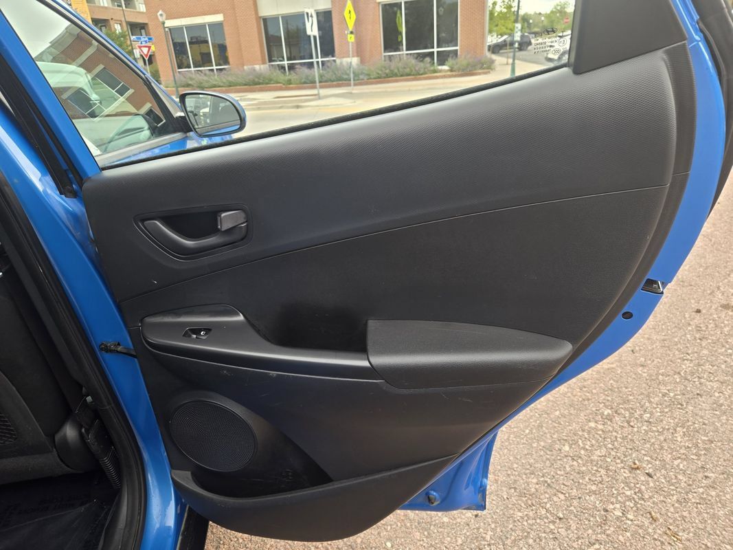 Used 2018 Hyundai Kona SE AWD/4WD image 22