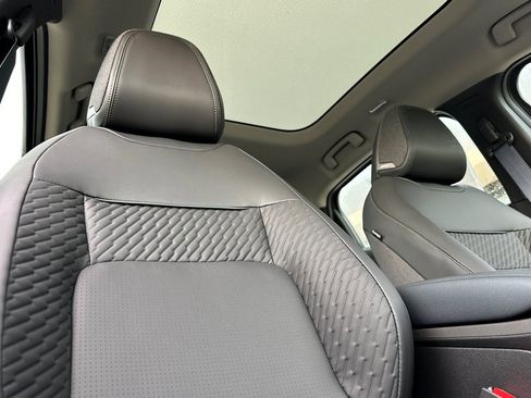 New 2026 Nissan Leaf Platinum+ w/ Cargo Package (Platinum+) image 20