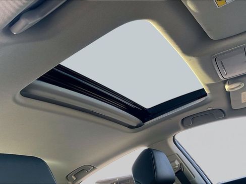 Used 2024 Honda Accord EX-L image 25