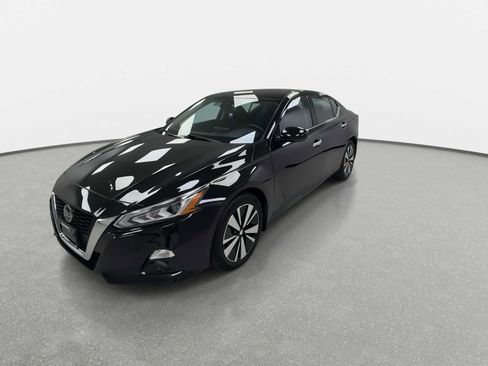 Used 2019 Nissan Altima 2.5 SV FWD image 4