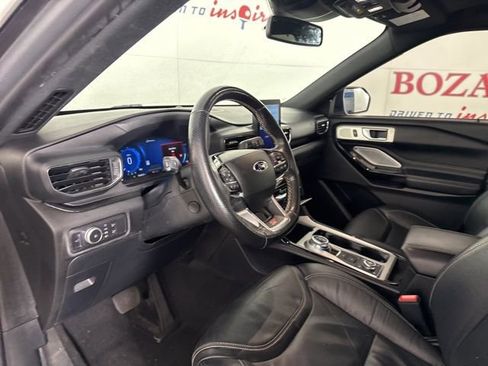 Used 2022 Ford Explorer ST w/ Equipment Group 401A image 12