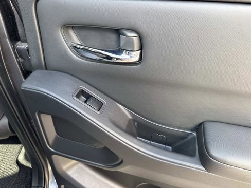 Used 2023 Nissan Frontier SV image 20