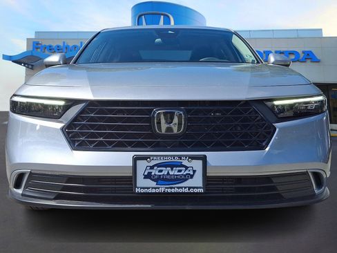 Used 2024 Honda Accord EX image 2