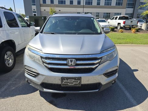 Used 2017 Honda Pilot Elite image 8