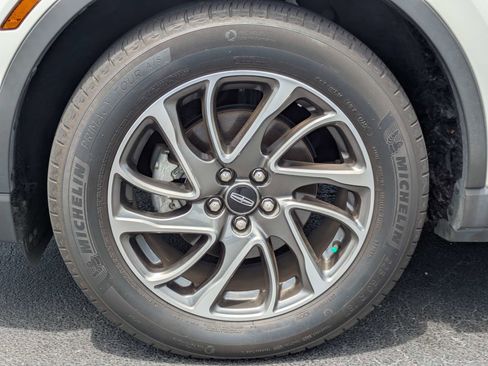 Used 2022 Lincoln Corsair FWD w/ Equipment Group 101A image 32
