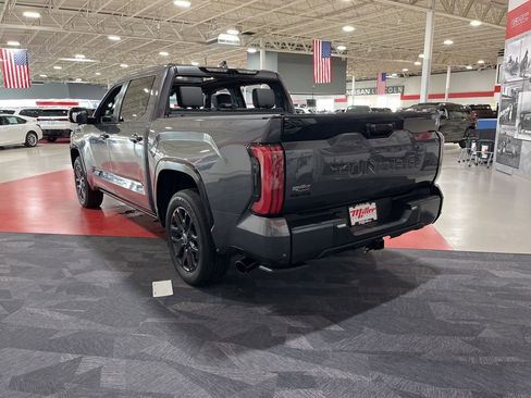 Used 2024 Toyota Tundra Platinum AWD/4WD image 5