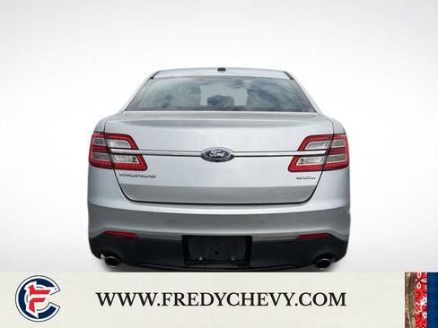 Used 2019 Ford Taurus SEL FWD image 7