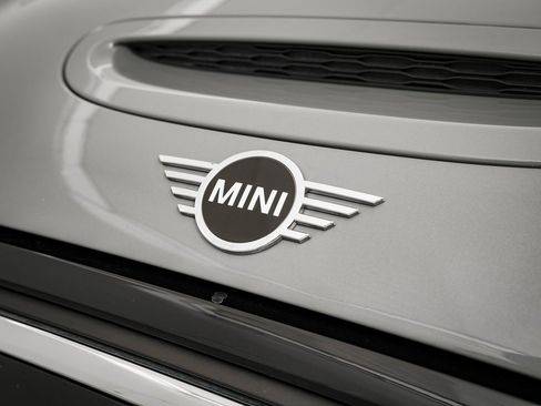 Used 2023 MINI Cooper SE image 3