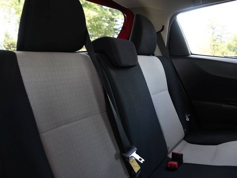 Used 2013 Toyota Yaris LE FWD image 20
