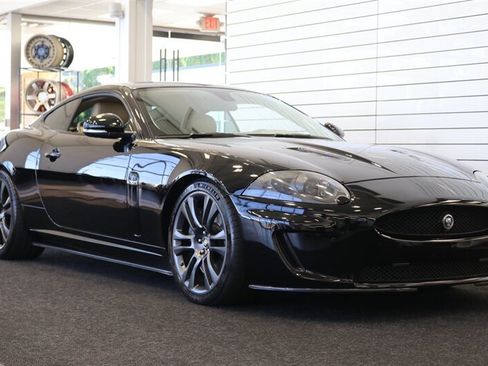 Used 2010 Jaguar XKR R RWD image 2