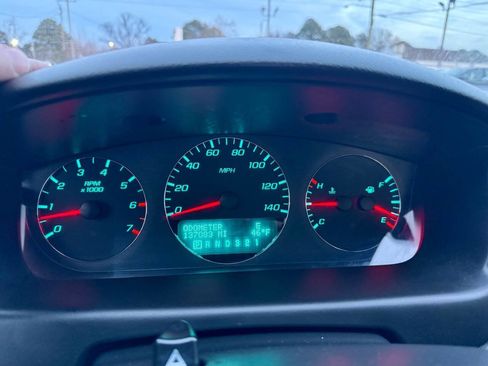 Used 2011 Chevrolet Impala LT image 17