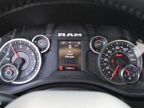 Used 2024 RAM 1500 Big Horn w/ Trailer Tow Group image 16